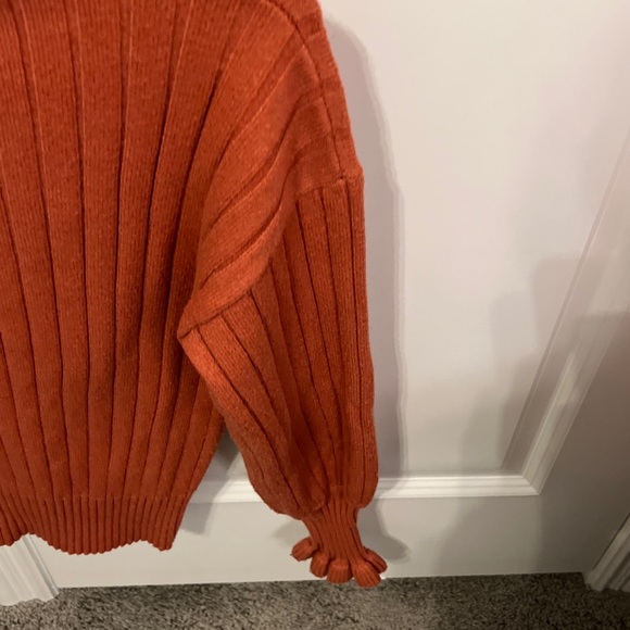 Love In Burnt Orange Mock Neck Pullover Sweater Womens Size Small - Picture 4 of 6